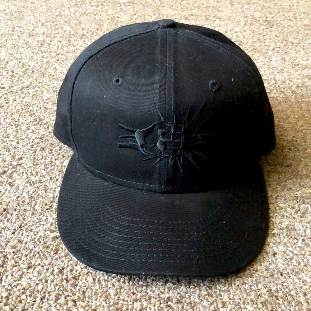 PUNCH EDIBLES SNAPBACK ALL BLACKED OUT LOGO